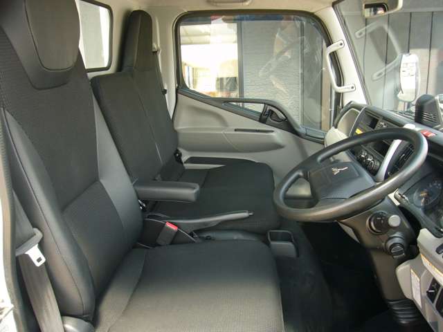 Mitsubishi Fuso Canter 12