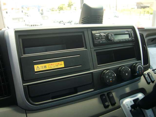 Mitsubishi Fuso Canter 4