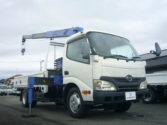 Hino Dutro 12