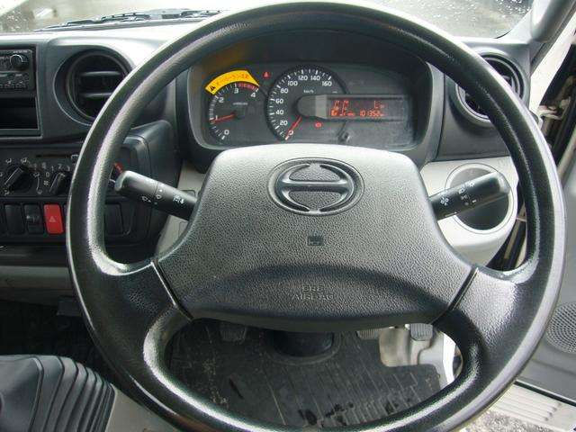 Hino Dutro 3