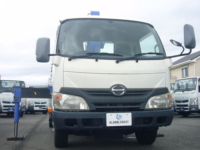 Hino Dutro 10