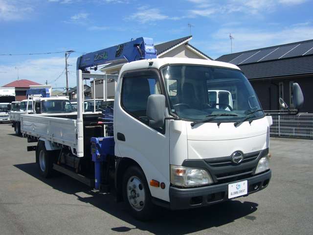 Hino Dutro 11