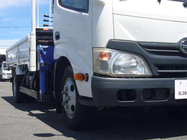 Hino Dutro 12