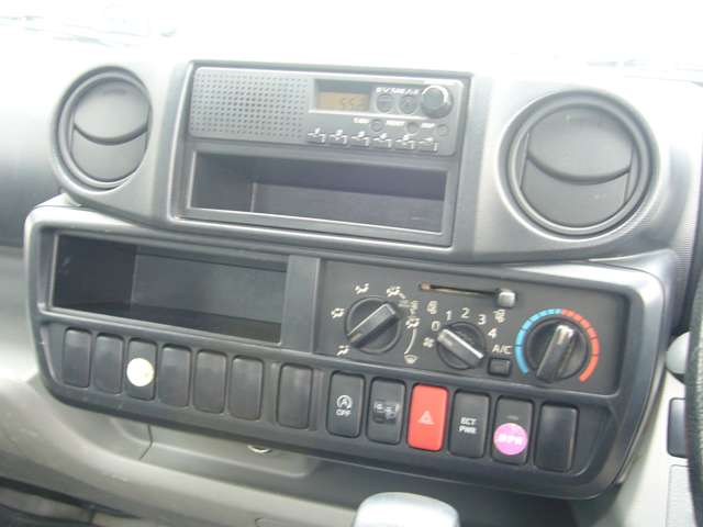 Hino Dutro 6