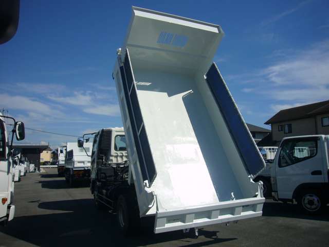 Mitsubishi Fuso Fighter 10