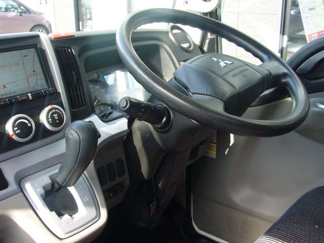 Mitsubishi Fuso Canter 4