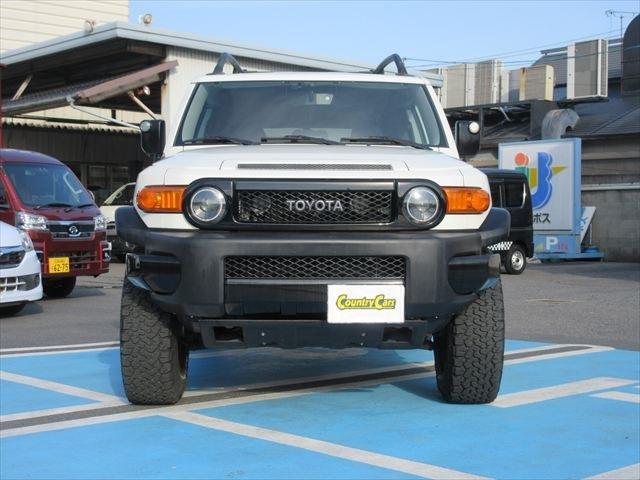 Toyota FJ Cruiser 2