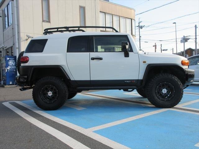 Toyota FJ Cruiser 4