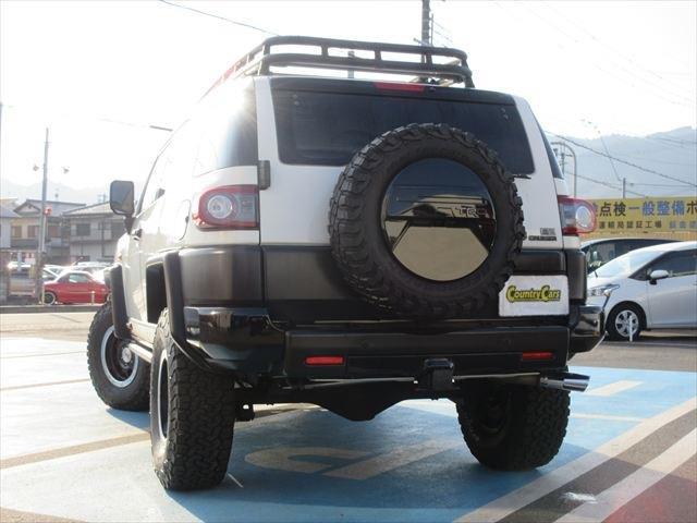 Toyota FJ Cruiser 7