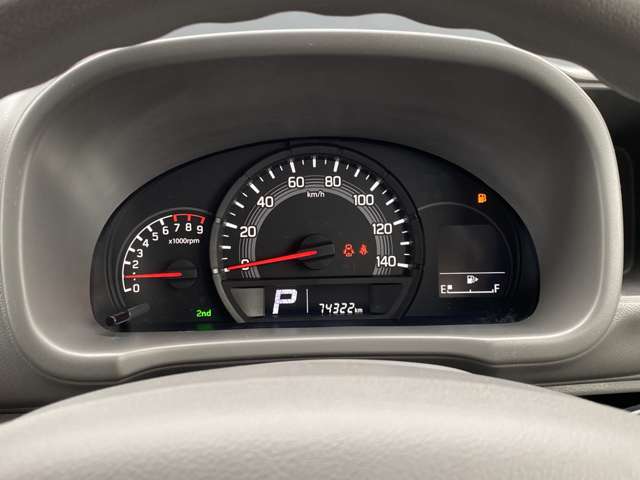 Nissan NV100 Clipper 12