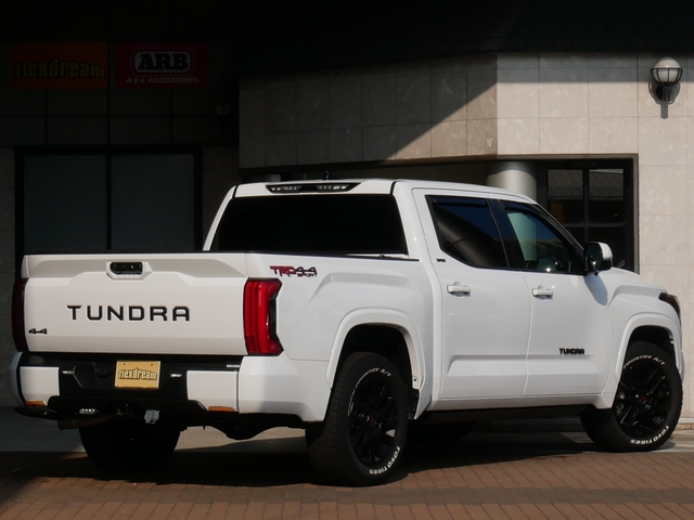 Toyota Tundra 3