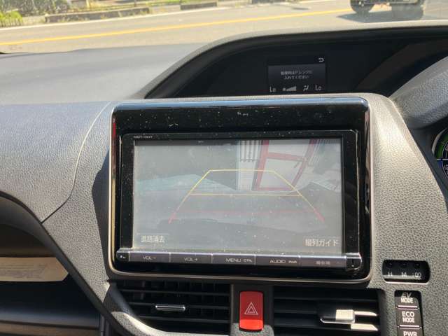 Toyota Noah 4