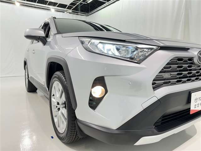 Toyota RAV4 8