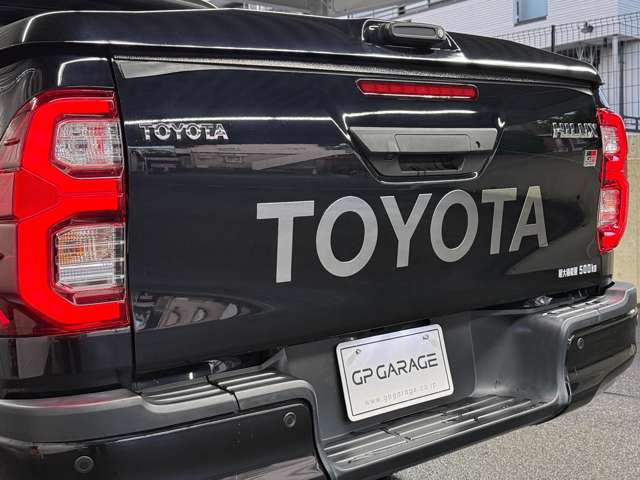 Toyota Hilux 5
