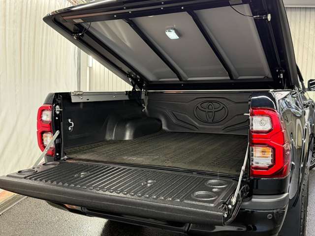 Toyota Hilux 7