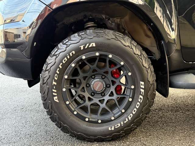Toyota Hilux 8