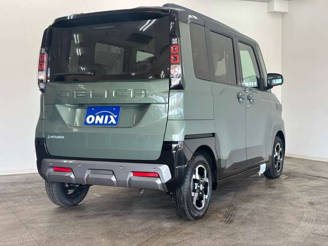 Mitsubishi Delica Mini 10