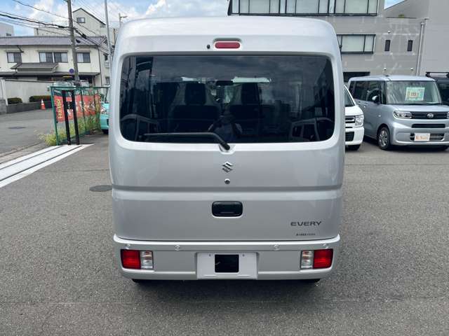 Suzuki Every 11