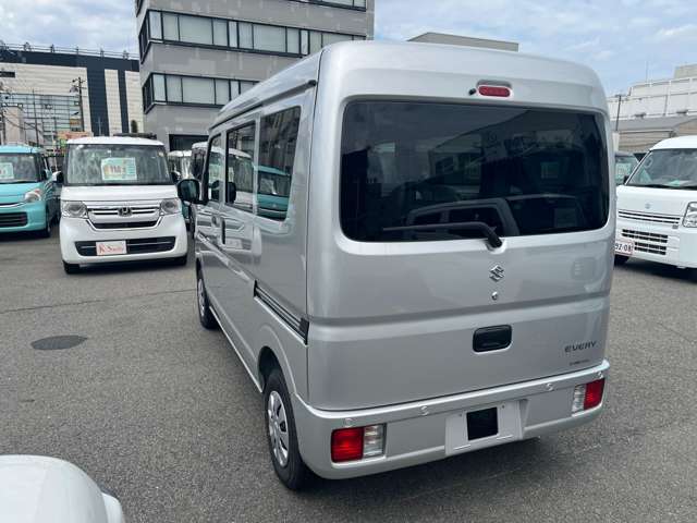 Suzuki Every 12