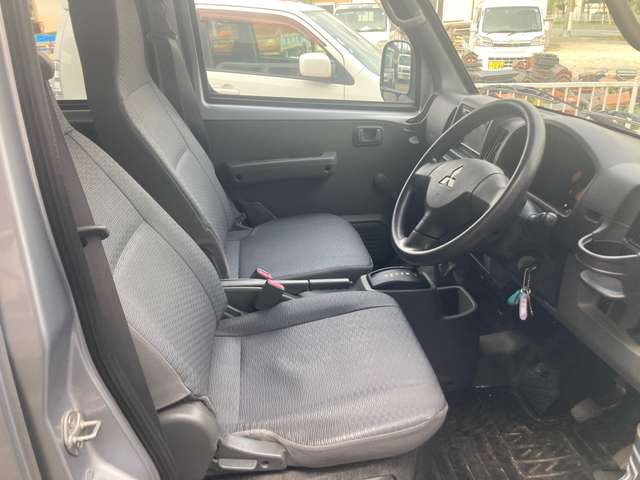 Mitsubishi Minicab MiEV 9