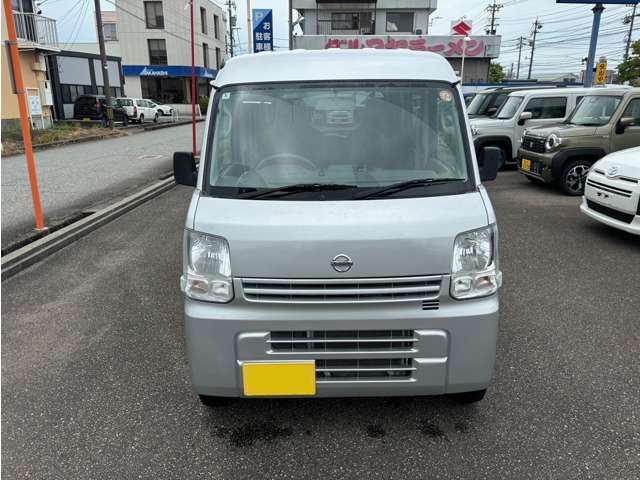 Nissan NV100 Clipper 2