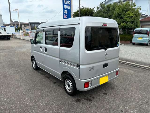 Nissan NV100 Clipper 3