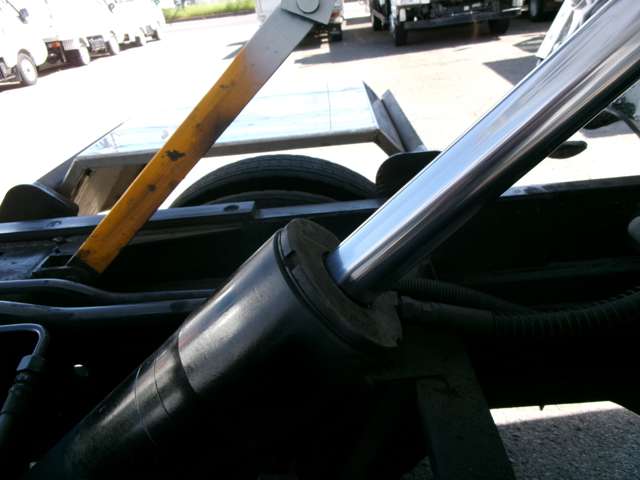 Isuzu Elf 11