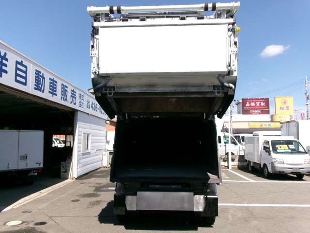 Isuzu Elf 5