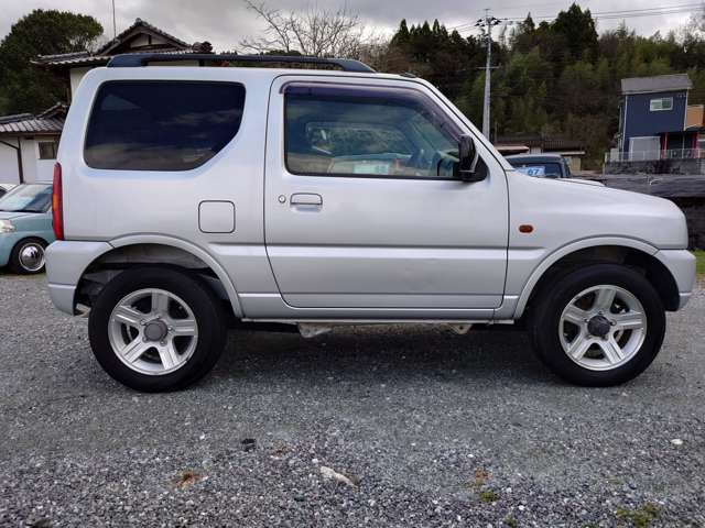 Suzuki Jimny 4