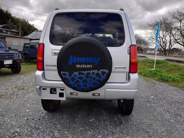 Suzuki Jimny 6