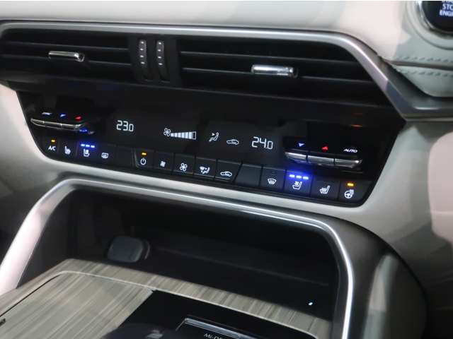 Mazda CX-60 8