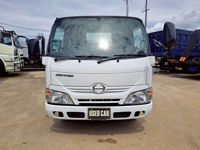 Hino Dutro 2