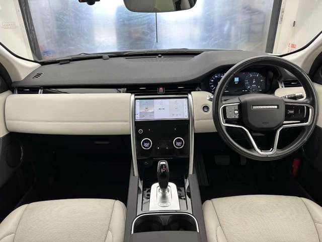 Land Rover Discovery Sport 5