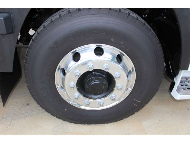 Mitsubishi Fuso Super Great 8