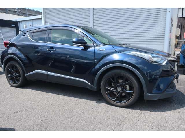 Toyota C-HR 2