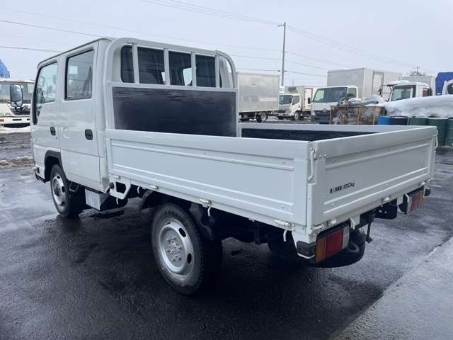 Isuzu Elf 7