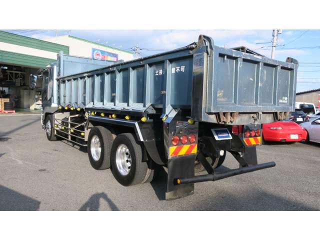 Mitsubishi Fuso Super Great 6