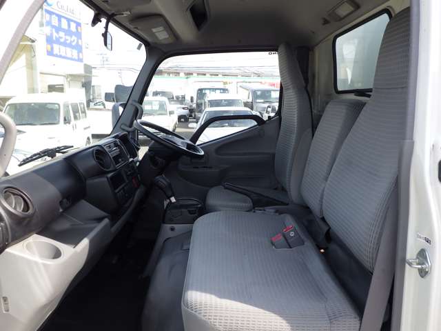 Hino Dutro 11