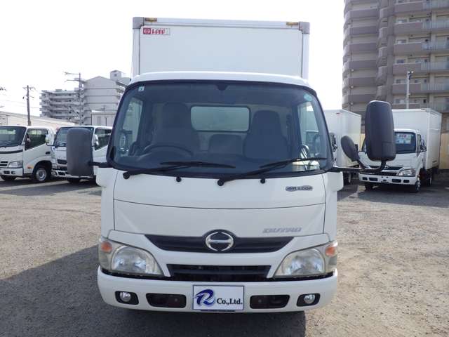 Hino Dutro 4
