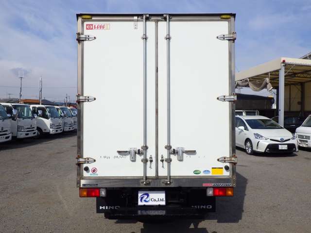 Hino Dutro 5
