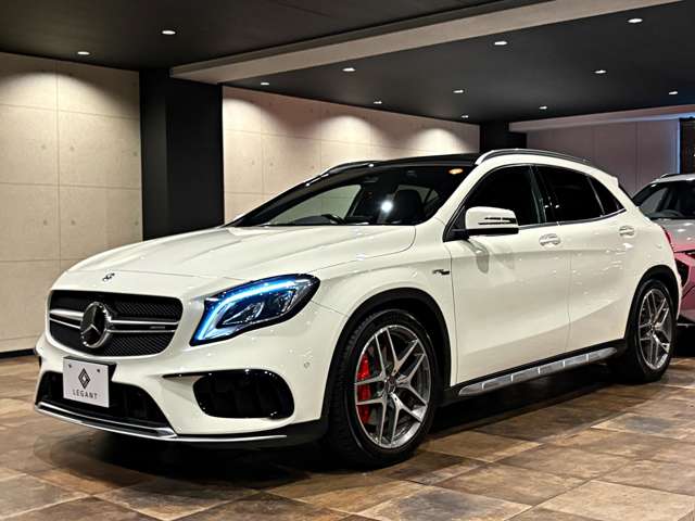 Mercedes-Benz GLA-Class 3