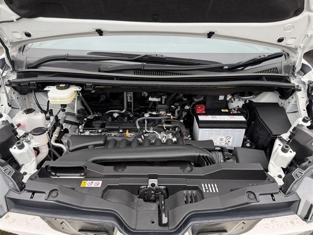 Toyota Noah 3