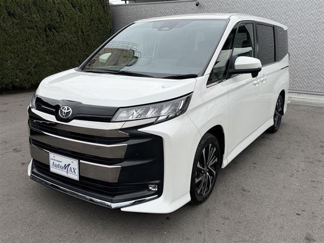Toyota Noah 5