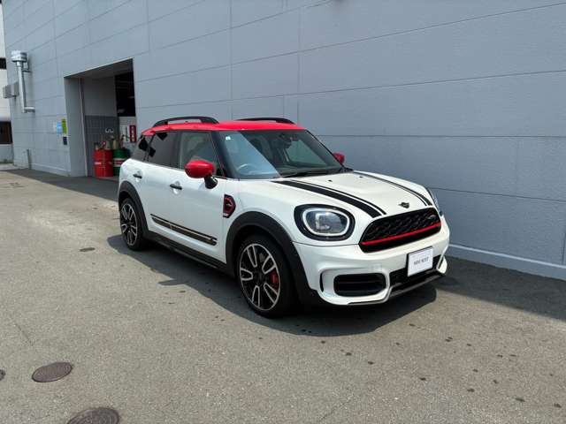 MINI Crossover 8