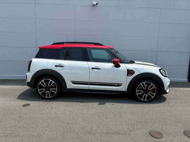 MINI Crossover 9