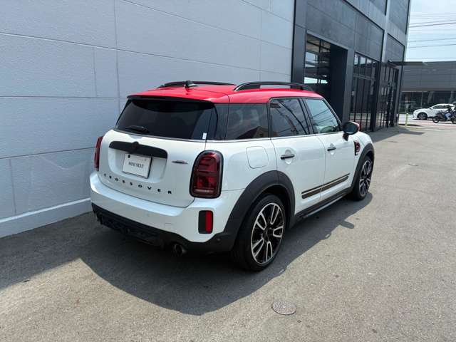 MINI Crossover 10
