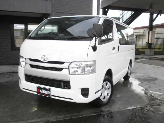 Toyota Hiace Van 2