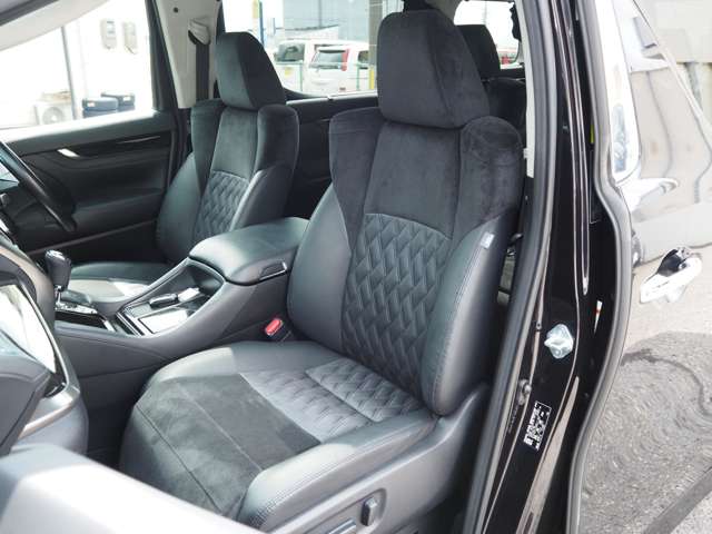 Toyota Vellfire 9