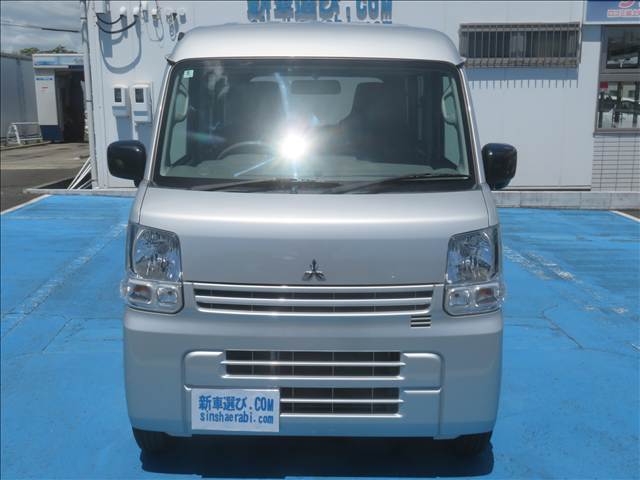 Mitsubishi Minicab Van 9