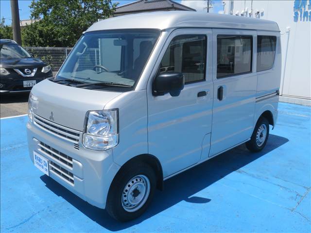 Mitsubishi Minicab Van 10